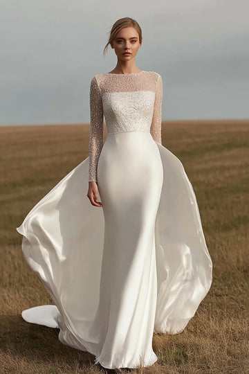 Robe de mariée fourreau à manches longues en satin ivoire avec perles